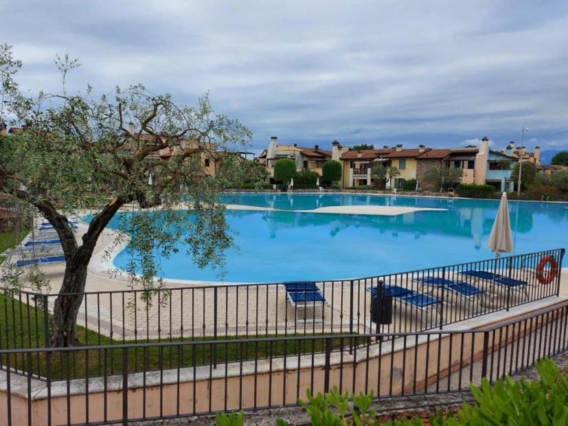 Garda Resort Village I Borghi Peschiera del Garda Exteriör bild