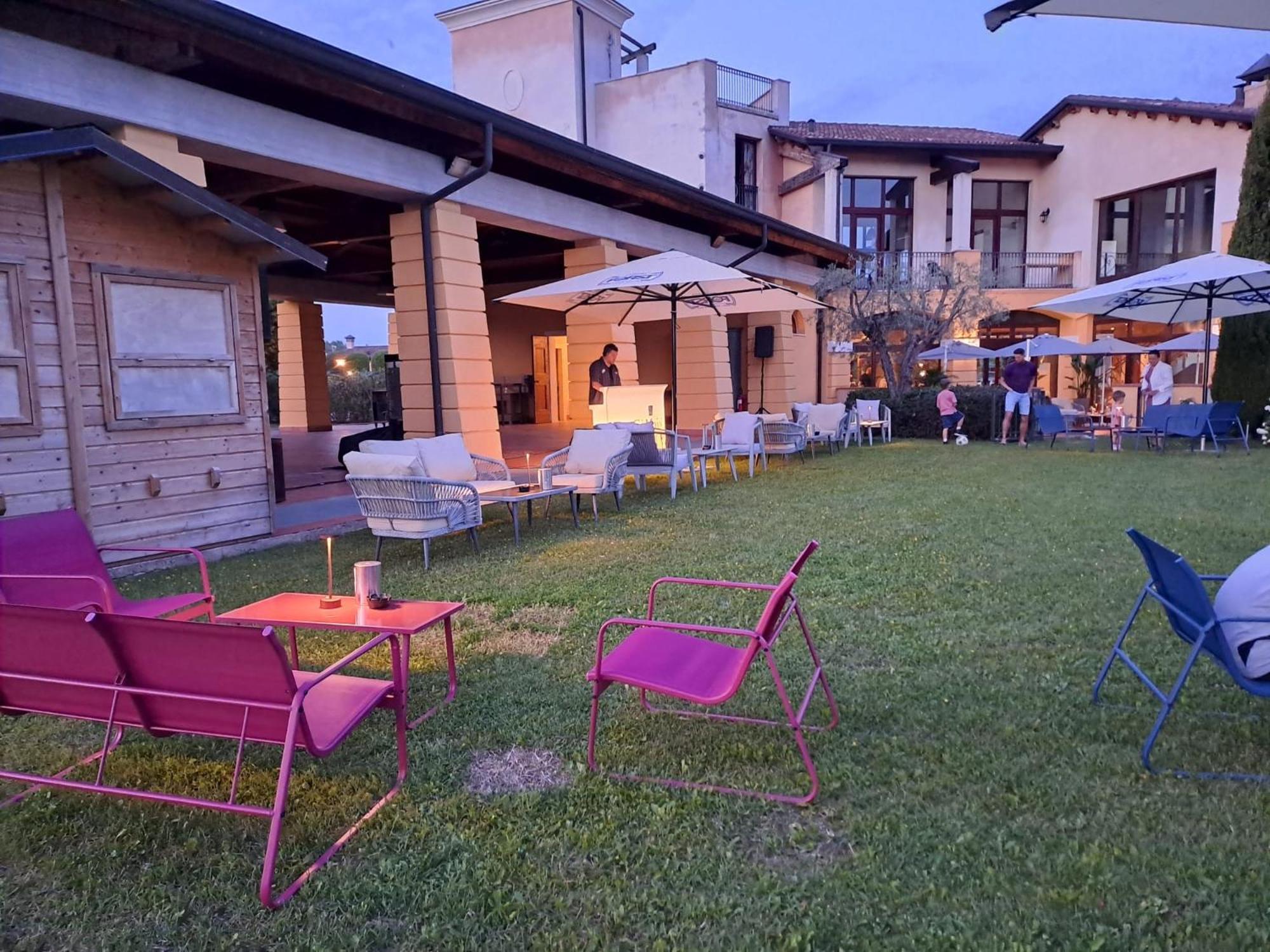 Garda Resort Village I Borghi Peschiera del Garda Exteriör bild