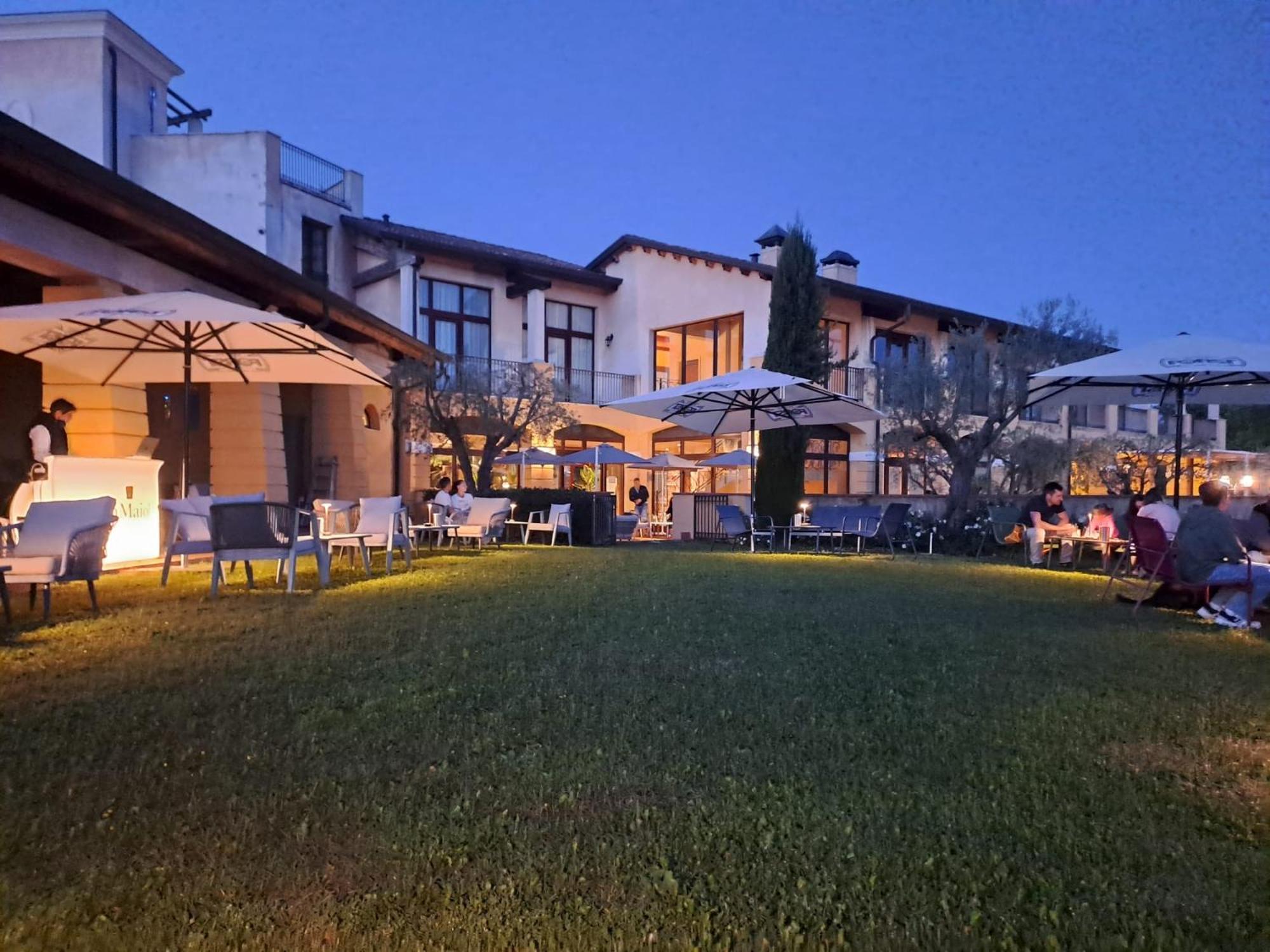 Garda Resort Village I Borghi Peschiera del Garda Exteriör bild